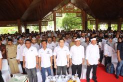 HT: Bangun Infrastruktur Desa, Ciptakan Lapangan Kerja