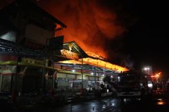 Penyebab Api di Pasar Songgolangit Sulit Dijinakkan