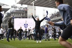 Bekap Setan Merah, Spurs Kunci Posisi Dua
