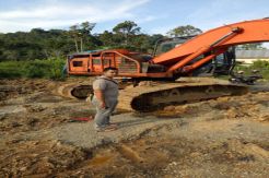 Lakukan Penambangan Ilegal, Tiga warga dan Dua Alat Berat Diamankan