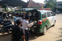 Sepeda Motor Tabrakan dengan Truk Batubara, Pelajar SMP Tewas