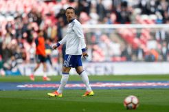 John Terry Galau Tentukan Masa Depan