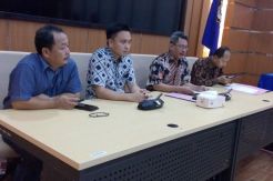 Undip Amankan 5 Poster dan Spanduk Garudaku Kafir