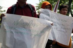 #Kepung Istana, BEM...