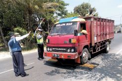 Lancarkan Arus Mudik, Kendaraan Angkutan Barang Dibatasi