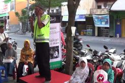 Hafal Satu Surat Alquran Dapat Sarung dan Mukena