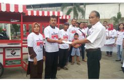 Angkat UMKM, Partai Perindo Salurkan Gerobak Perindo