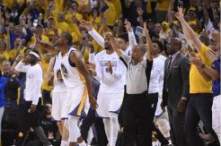 Warriors Permalukan...