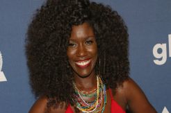 Bozoma Saint Dikabarkan Hengkang dari Apple