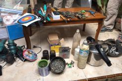 Geledah Rumah Terduga Teroris, Polisi Sita Panci hingga Senjata Ninja