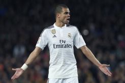 Pepe Angkat Koper dari Real Madrid