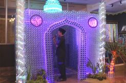 Unik, Kumandang Azan Magrib dari Masjid Botol Bekas