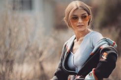 Gigi Hadid Rancang Kacamata Trendi