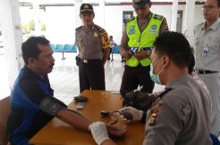 Sopir Bus di Merangin Jalani Tes Urine Dadakan