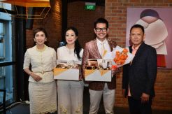 Usia 50 Tahun, Ferry Salim Jadi Ambassador Produk Kecantikan