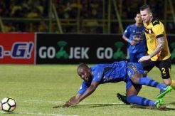 Cederanya Dua Bomber Jadi Kado Lebaran Persib Bandung
