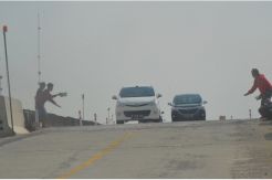 Membahayakan, Ada Pak Ogah di Tol Brebes-Batang