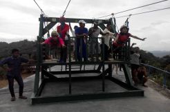Memacu Adrenaline di Flying Fox Terpanjang Se-Asia Tenggara