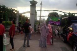 Pengunjung Monas Keluhkan Minimnya Akses Pintu Masuk