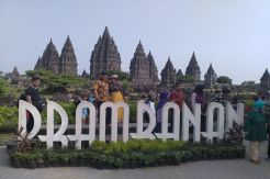 Obama Jelajahi Candi Prambanan, Kunjungan Wisatawan Ditutup Sementara