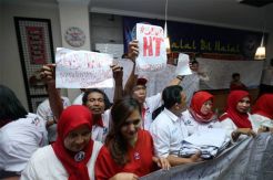 Kasus SMS HT Menunjukkan Hukum Indonesia di Titik Nadir