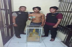 Pria 18 Tahun Ini Kepergok Mencuri Kotak Infaq