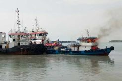Ada Kapal Terbakar di Perairan Banten