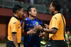 Sambut Persela, Persib...