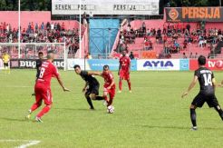 Kunjungan Persija ke Padang Berakhir Tanpa Kemenangan