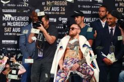 Mayweather Sawer Uang...