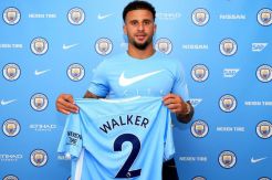 Menyeberang ke Man City, Bek Totteham Pecahkan Rekor Dunia