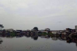 Soal Kampung Apung, Aksi Pemkot dan Pemprov DKI Belum Jelas