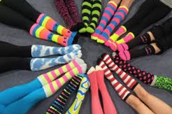 Kaus Kaki Warna Warni Gambarkan Kepribadian Seseorang