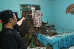 Tertimpa Longsor, Satu Rumah di Permukiman Padat Penduduk di Kendari Rusak