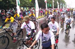 Peserta Gowes Pesona Nusantara Nikmati Keindahan Ternate