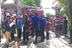 Diduga Korsleting, Rumah Warga Salatiga Terbakar