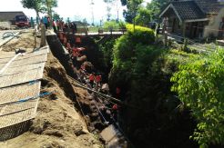 Hari Keempat, Ratusan Personel Cari Korban Longsor di Temanggung