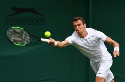 Petenis Rusia Hentikan Langkah Cuevas di Babak Pertama