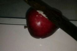 Waspada, Buah Apel Dilapisi Lilin Beredar di Tangerang