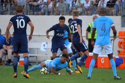Manchester City Permalukan Spurs di Ajang ICC