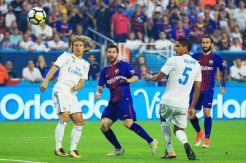 Barcelona Taklukan Real Madrid Saat El Clasico Pertama Musim Ini