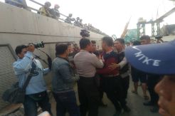 Tak Terima Rumah Keluarga Ditimpa Crane, Andre Mengamuk ke Polisi