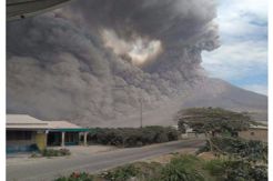 Sinabung Meletus, Lontarkan Awan Panas Sejauh 4,5 Kilometer