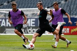 Jelang Lawan United, Bale Terpincang-pincang
