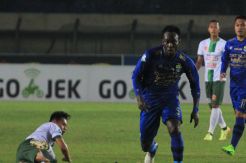 Tampil Gemilang, Persib Permalukan PS TNI