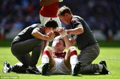 Cedera Serius, Bek Arsenal Terancam Tak Bisa Tampil di Laga Perdana