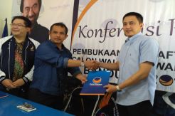 Mantan Atlet Bulu Tangkis Daftar Cawalkot Bandung dari NasDem