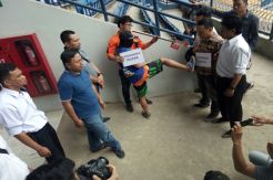 Pengeroyokan Ricko di GBLA hingga Tewas Direka Ulang dalam 10 Adegan