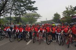 Seru! Klub Apache Ajak Mantan Menteri, Kepala Daerah, dan Pebisnis Gowes di BSD City
