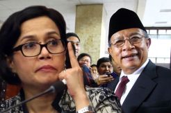Cari di Google, Darmin...